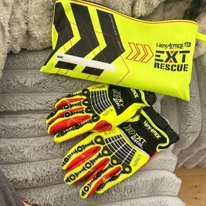 HexArmor EXT Rescue Gloves with Pouch
